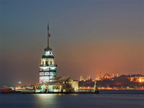 "The Number of Foreign Tourists Arriving in Istanbul in the First 6 Months was 6,755,300"